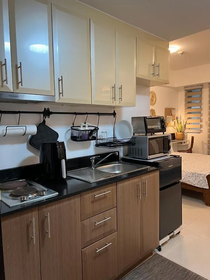 Apartment Telly'S Studio Across Naia3 Manila